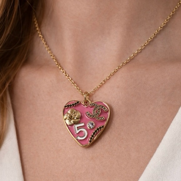 Mystery Box with 5 Stamped Charms/pendants/Zipper pulls. All will be different - Picture 7 of 15